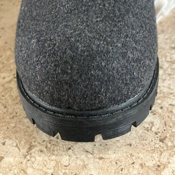 NWT Lugz Women's Grotto Fleece Slip Resistant Fashion Boots in Dark Grey - Picture 6 of 12